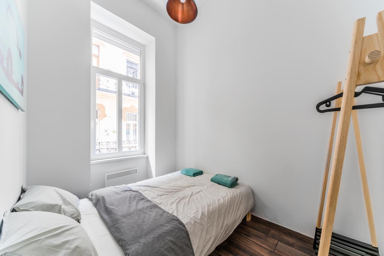 New Dob 53-4 Center Apartment — Photos 2